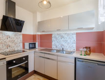 Luxe appartement met zeezicht in Cabourg, op 50 meter van het strand - thumbnail 4