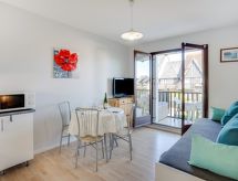 Knus appartement op 300 meter van het strand in Cabourg - thumbnail 4
