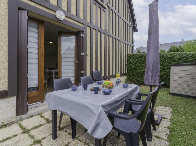 Cabourg accommodation villas for rent in Cabourg apartments to rent in Cabourg holiday homes to rent in Cabourg