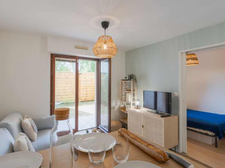 Search and Stay destination Cabourg, Normandie - France from AU$ 153. Cabourg Plage