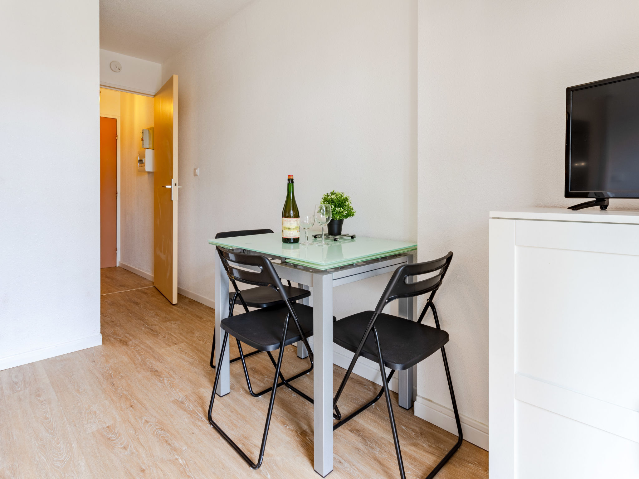 Cabourg Plage-Inside