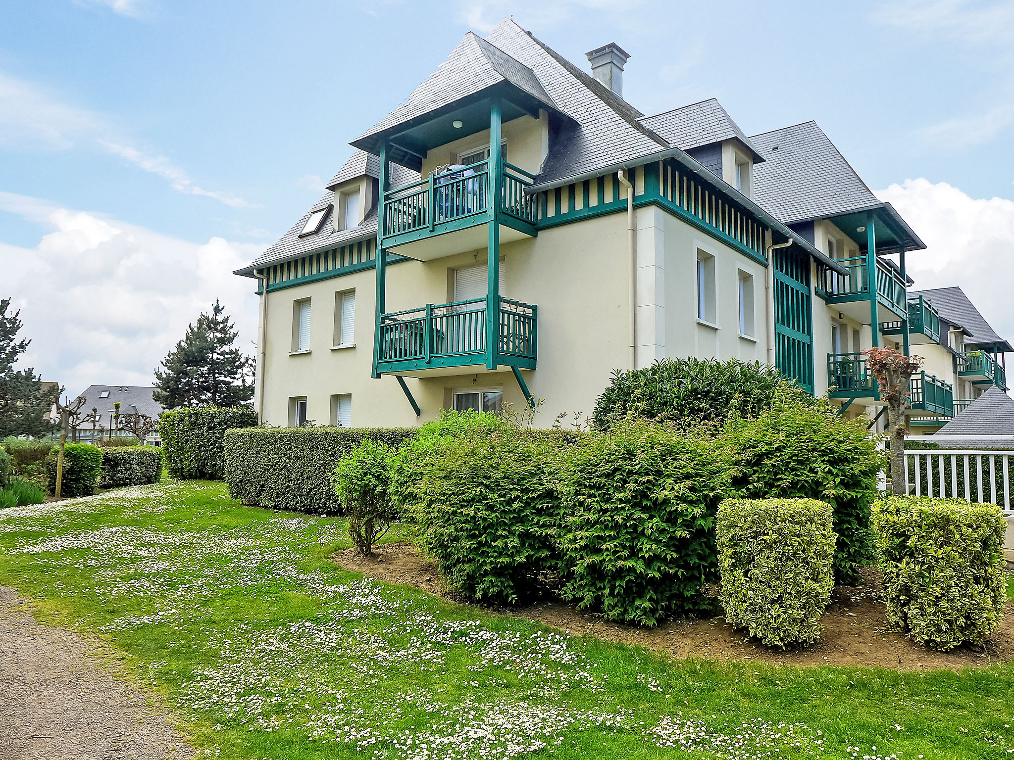 Photo of Les Goélands