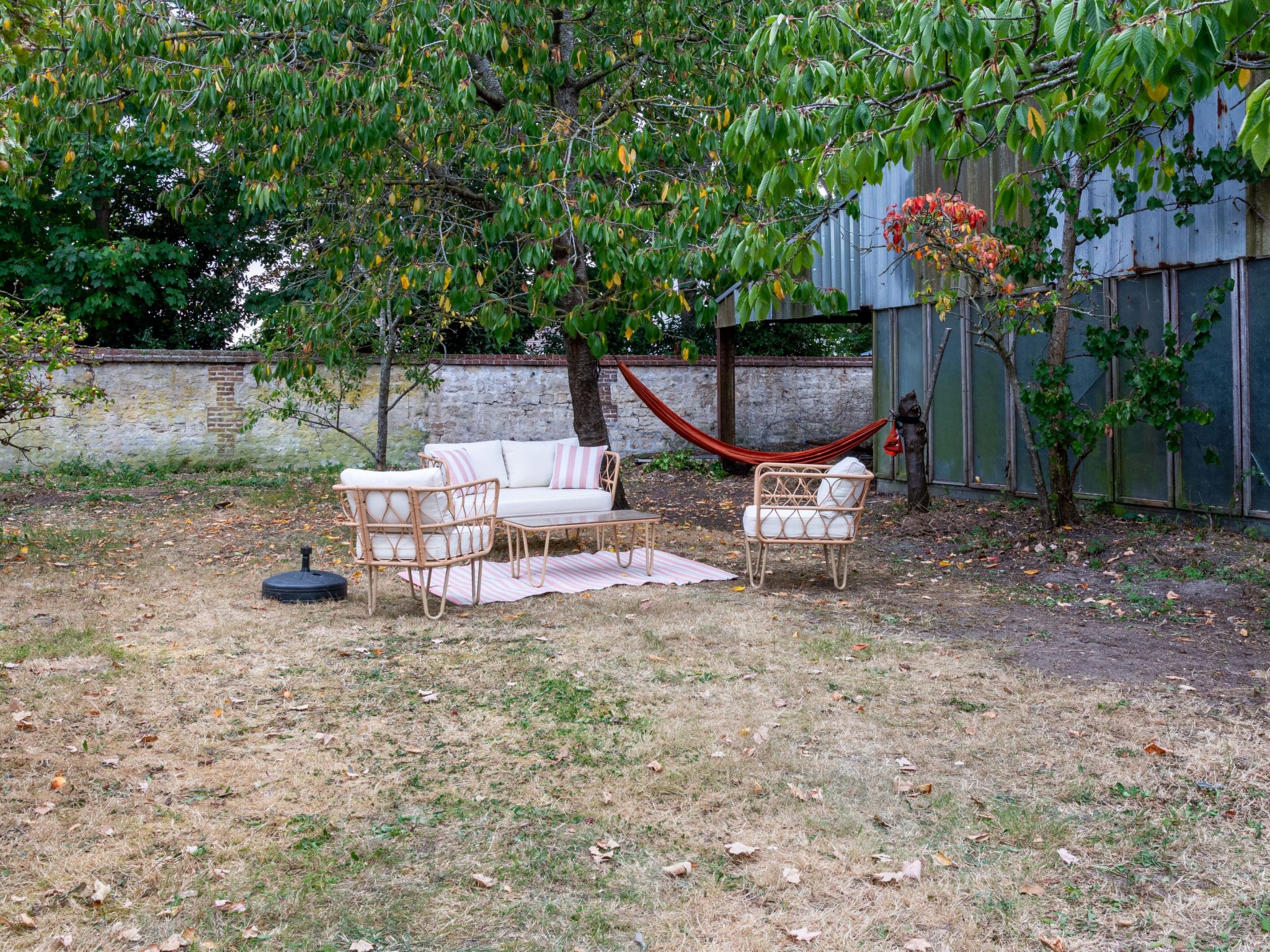 Maison Amour-Outside