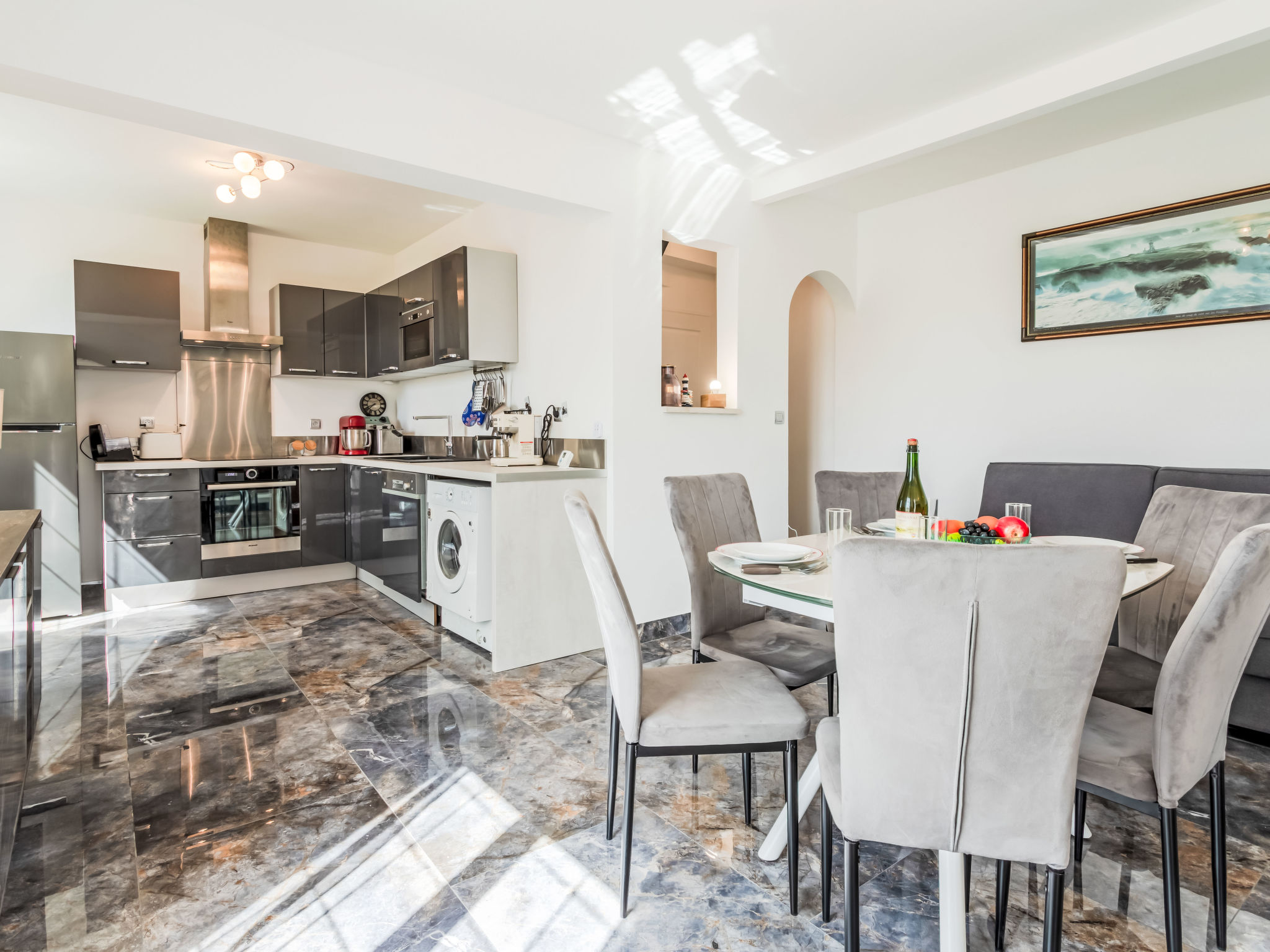 Marine Accommodation in Cabourg