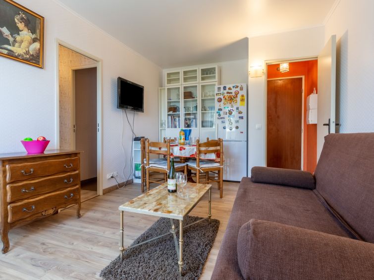 Search and Stay Destinations. Holidays Rentals in Villers-sur-Mer, Calvados - Normandy - France