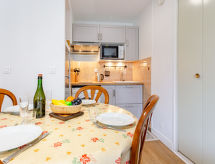 Licht appartement op 800 meter van strand en golfbaan in Villers-sur-Mer - thumbnail 2