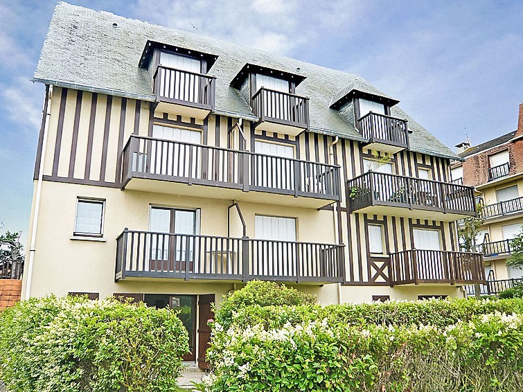 Search and Stay destination Villers-sur-Mer, Normandie - France from AU$ 144. Le Vert Clos