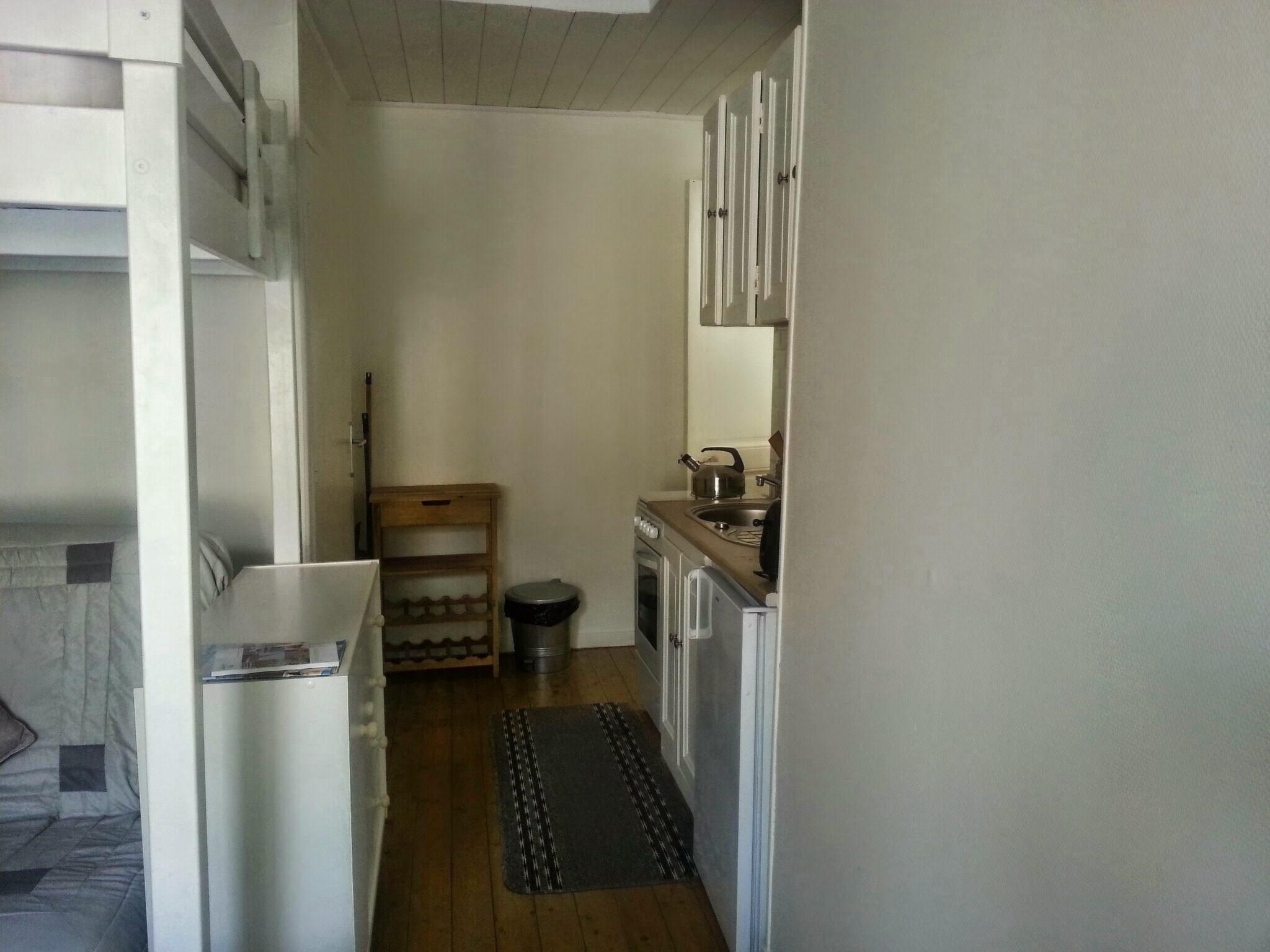 Joli studio pour 2 personnes-Binnen