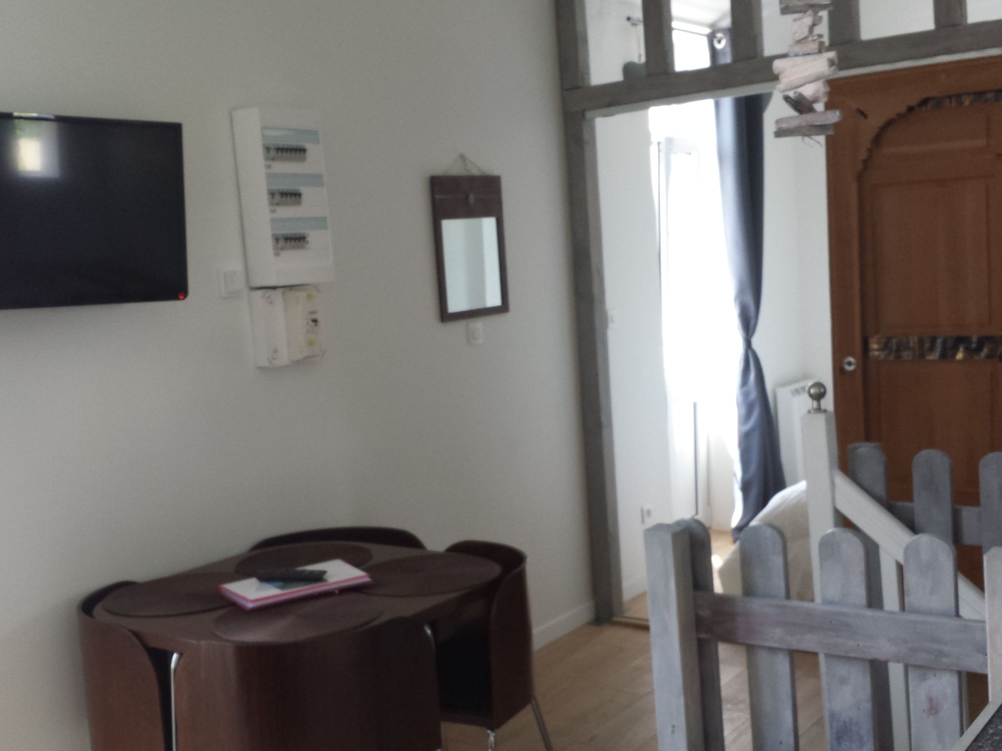 Schöne Unterkunft mit Terrasse in der Nähe des Meeres-Binnen