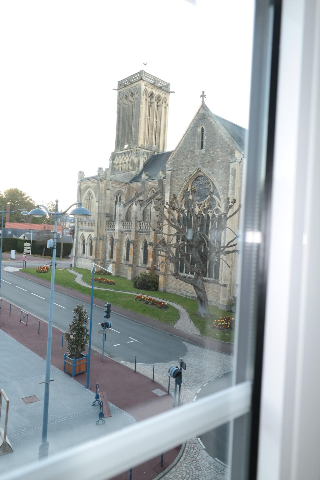 Schöne Unterkunft mit Terrasse in der Nähe des Meeres-Binnen