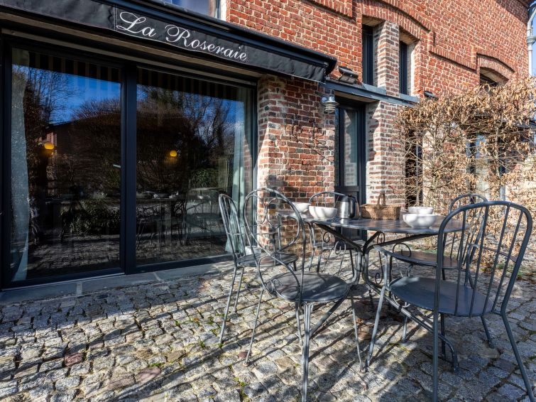 Search and Stay destination Beuvron-en-Auge, Normandie - France from AU$ 221. La Roseraie