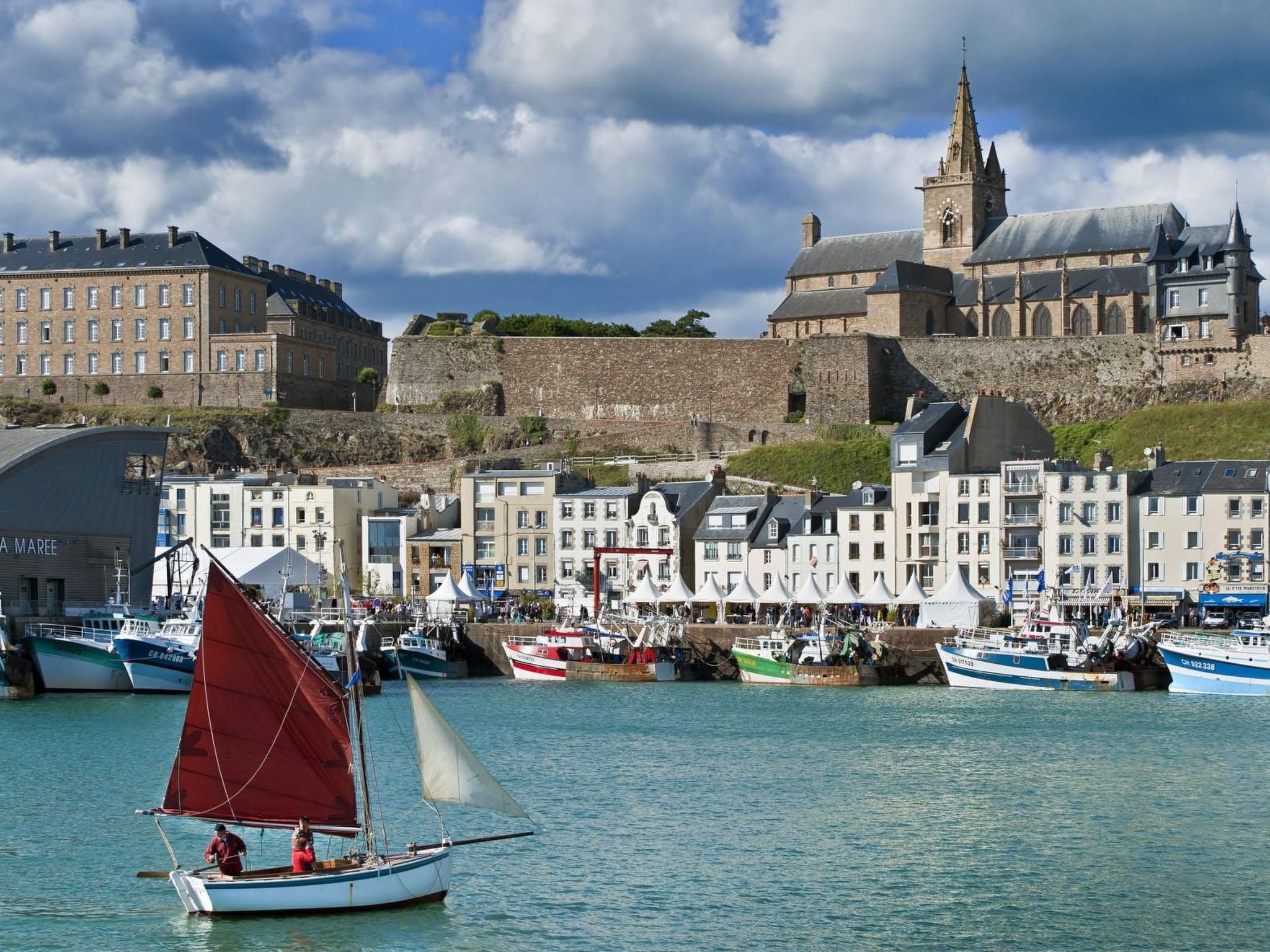 "Les flots bleus" (Die blauen Strände)-Dedans