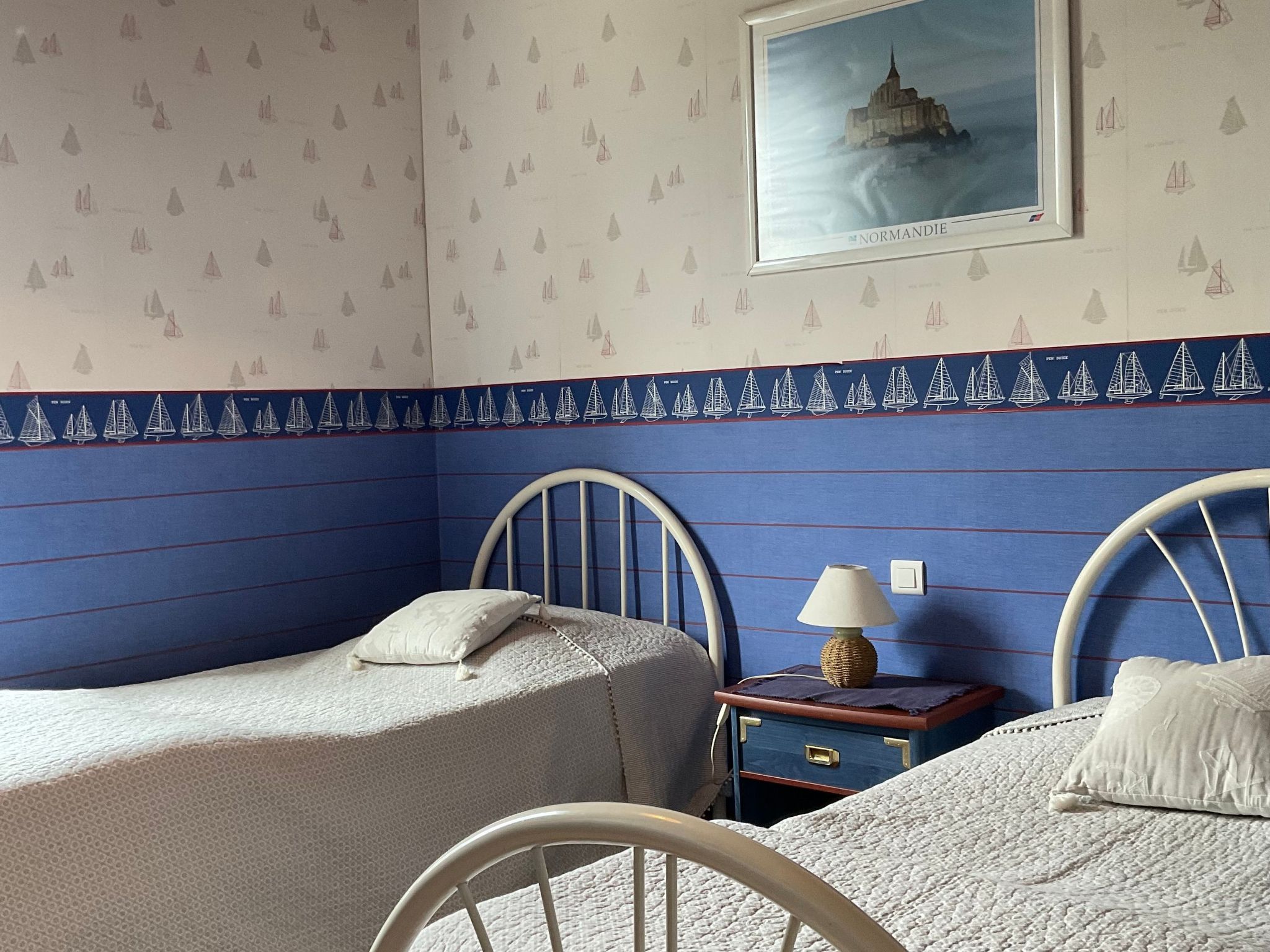 "Les flots bleus" (Die blauen Strände)-Dedans