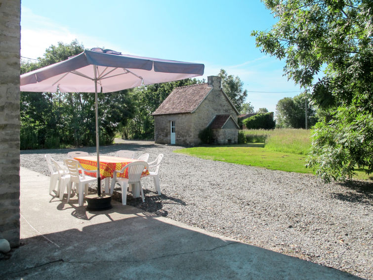 Search and Stay destination Grandcamp-Maisy, Normandy - France from AU$ 211. Le lieu Landais (GCM600)