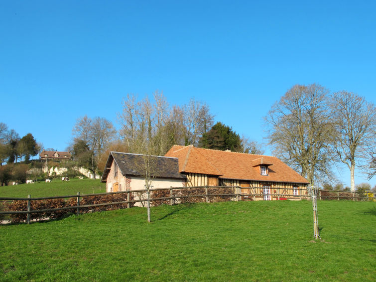 Search and Stay destination Courtonne-la-Meurdrac, Normandie - France from AU$ 166. Les Prés Rousselins