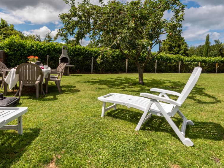 Search and Stay destination Commes, Normandie - France from AU$ 186. Le Repos
