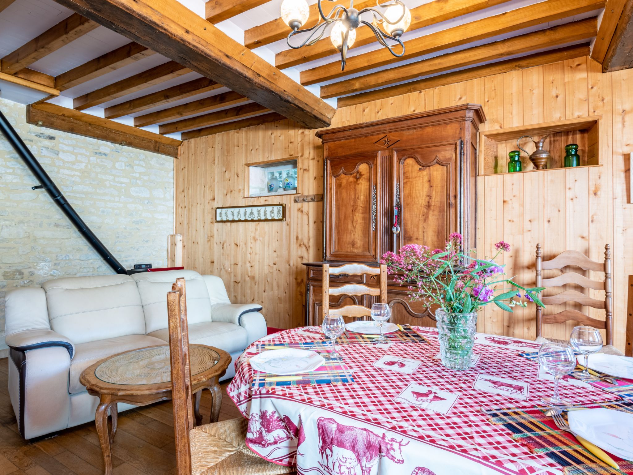 Kitchen / Dining Room
