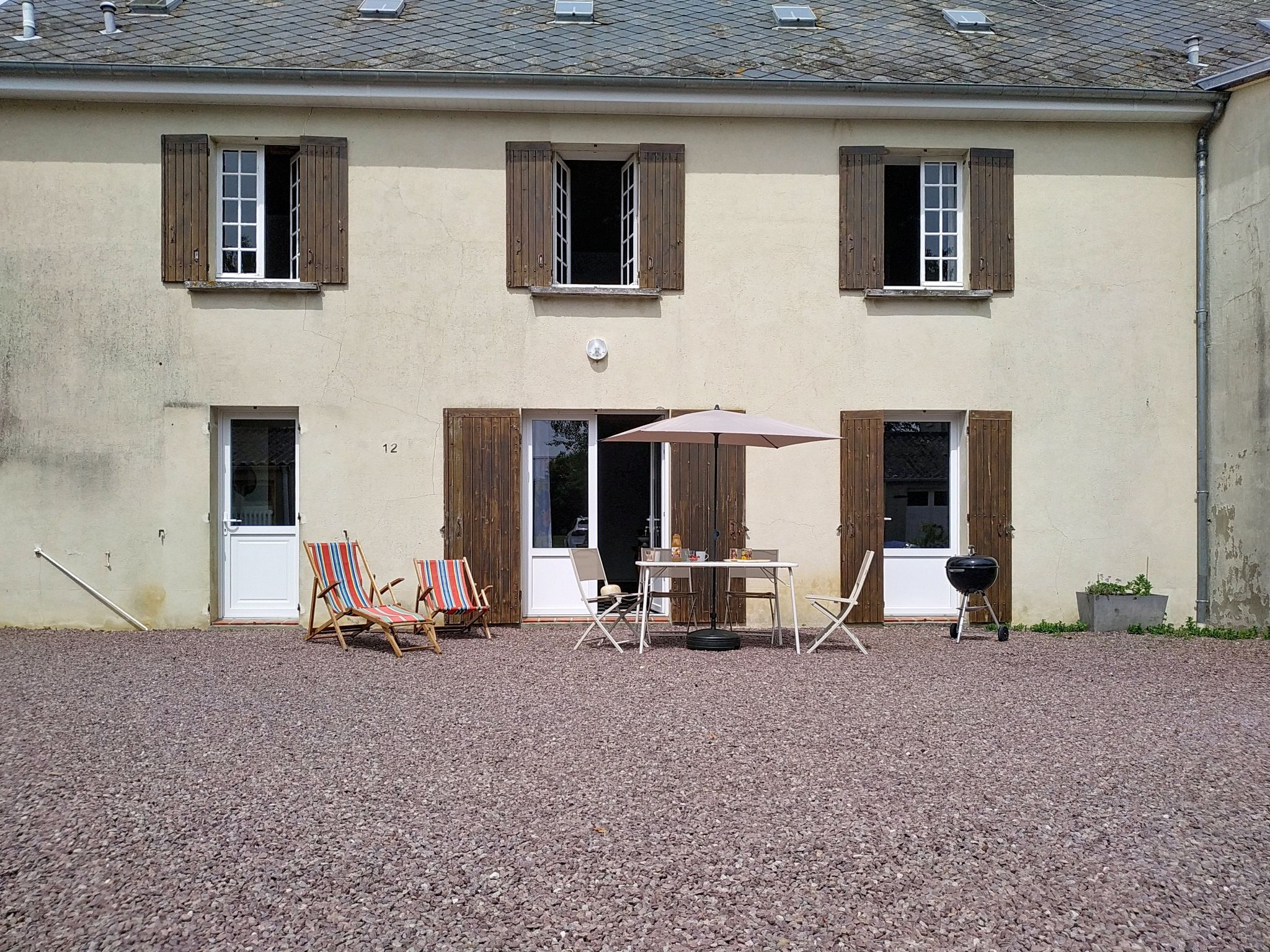 Le Village - Draußen