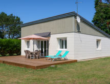 Vrijstaand vakantiehuis bij zee met grote tuin in Saint-Rémy-des-Landes - thumbnail 1