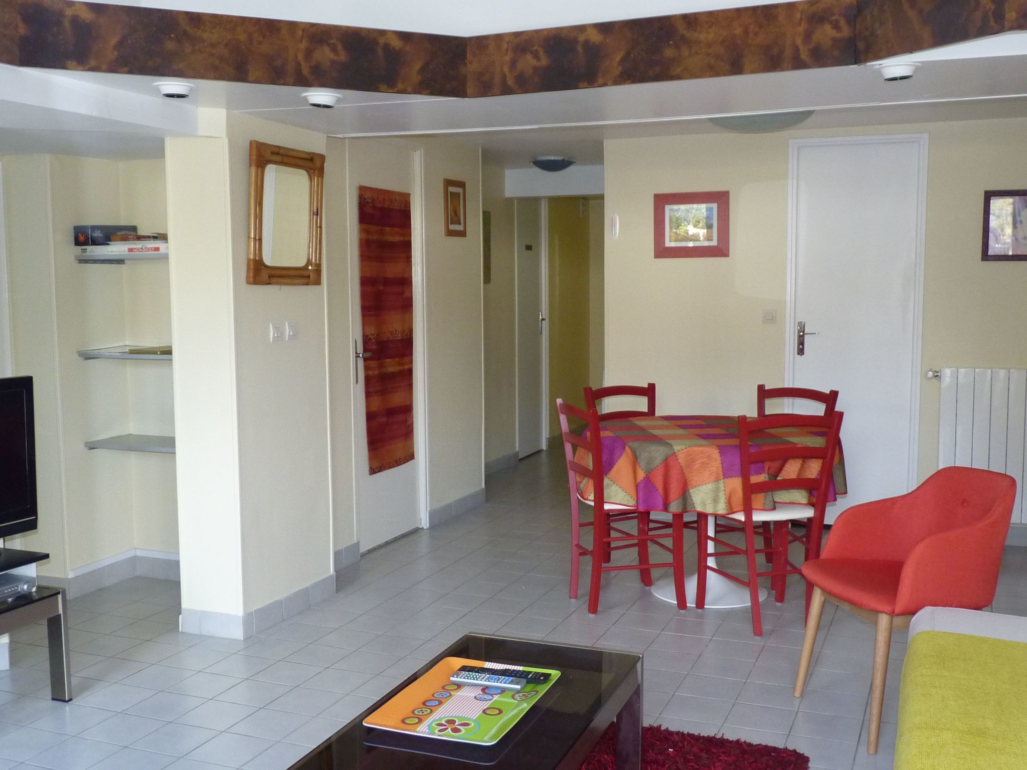 Wohnung "Le Caducée" mit Terrasse-Drinnen