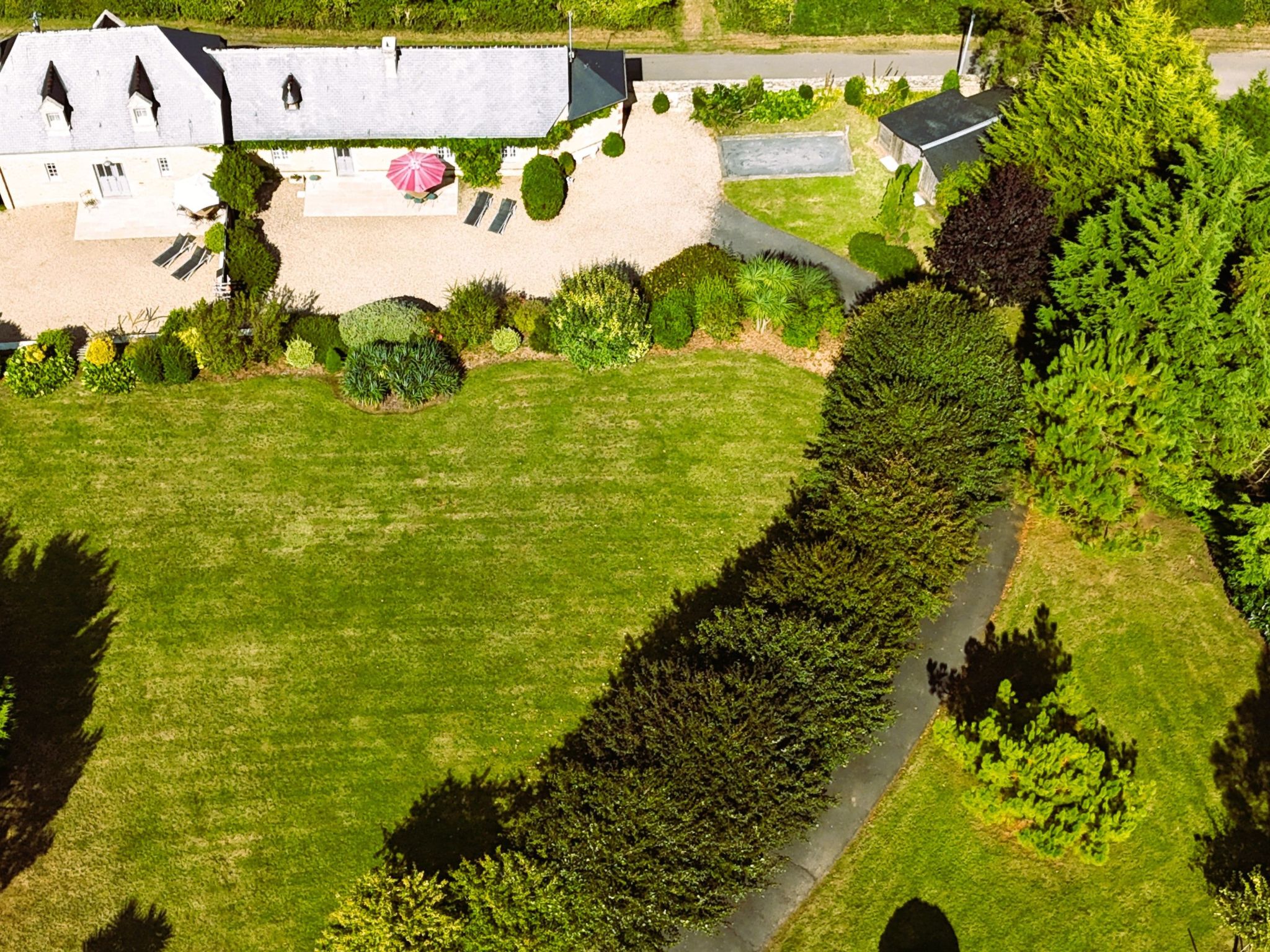 Le domaine des roseraies, gîte les roseraies-Binnen