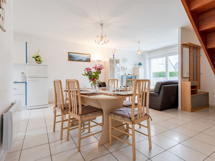 Search and Stay destination Hauteville-sur-Mer, Normandie - France from AU$ 159. Néroli