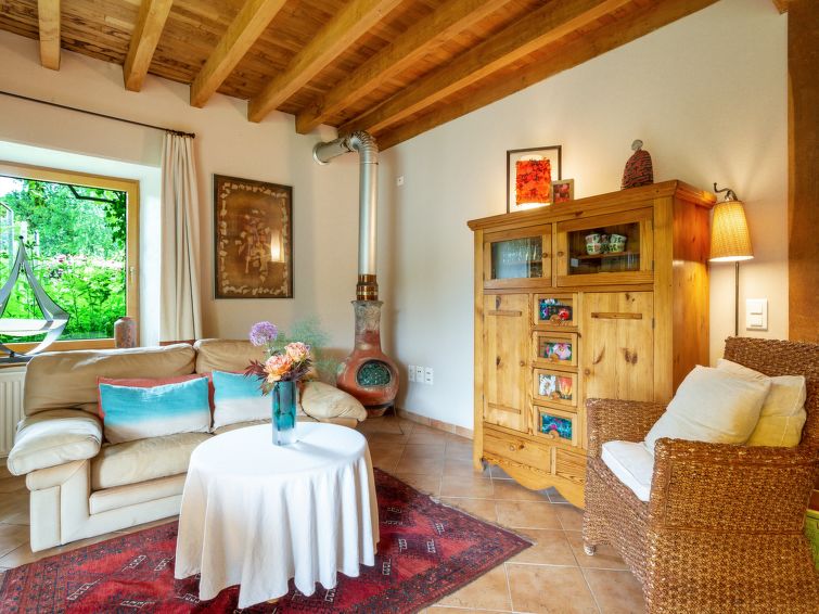 Search and Stay destination Sartilly-Baie-Bocage, Normandie - France from AU$ 172. La Haute Gilberdière
