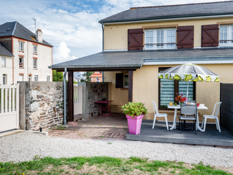 Search and Stay destination Barneville-Carteret, Normandie - France from AU$ 148. Tytisa N°2