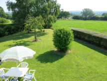 Vrijstaand vakantiehuis met omheinde tuin en open haard in Sourdeval - thumbnail 2