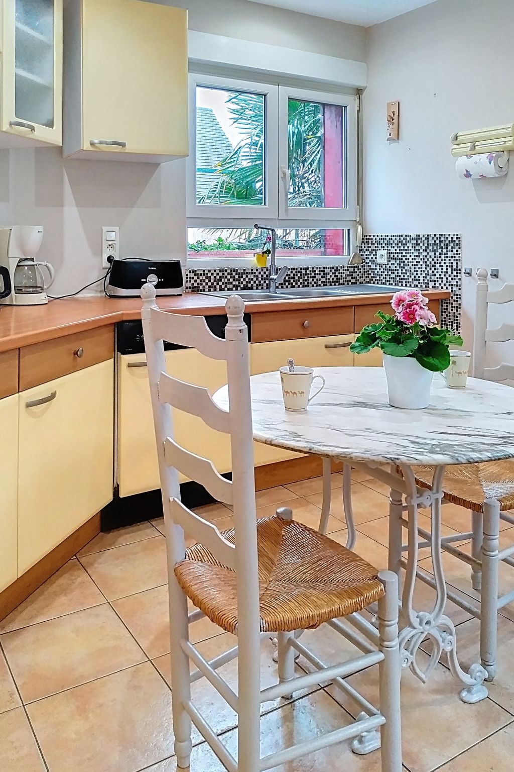 Le Paradis des Fleurs-Binnen