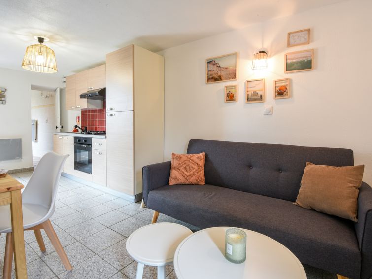 Search and Stay destination Pirou, Normandie - France from AU$ 216. La salicorne