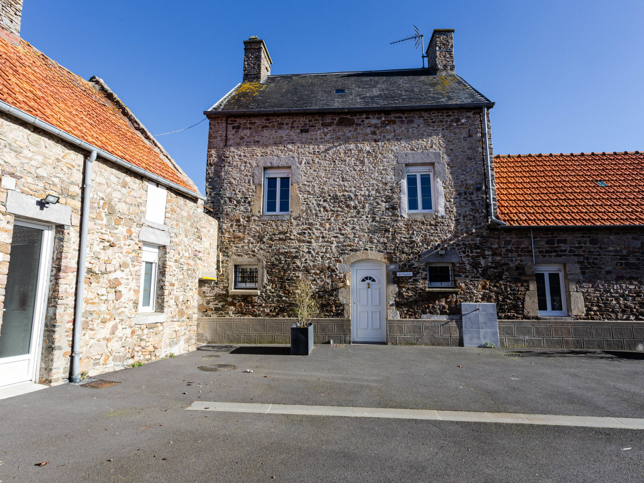 Photo of Le Coquelicot