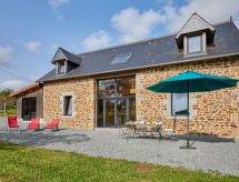 Vrijstaand vakantiehuis La Favrais in Saint Aubin de Terregatte - thumbnail 1