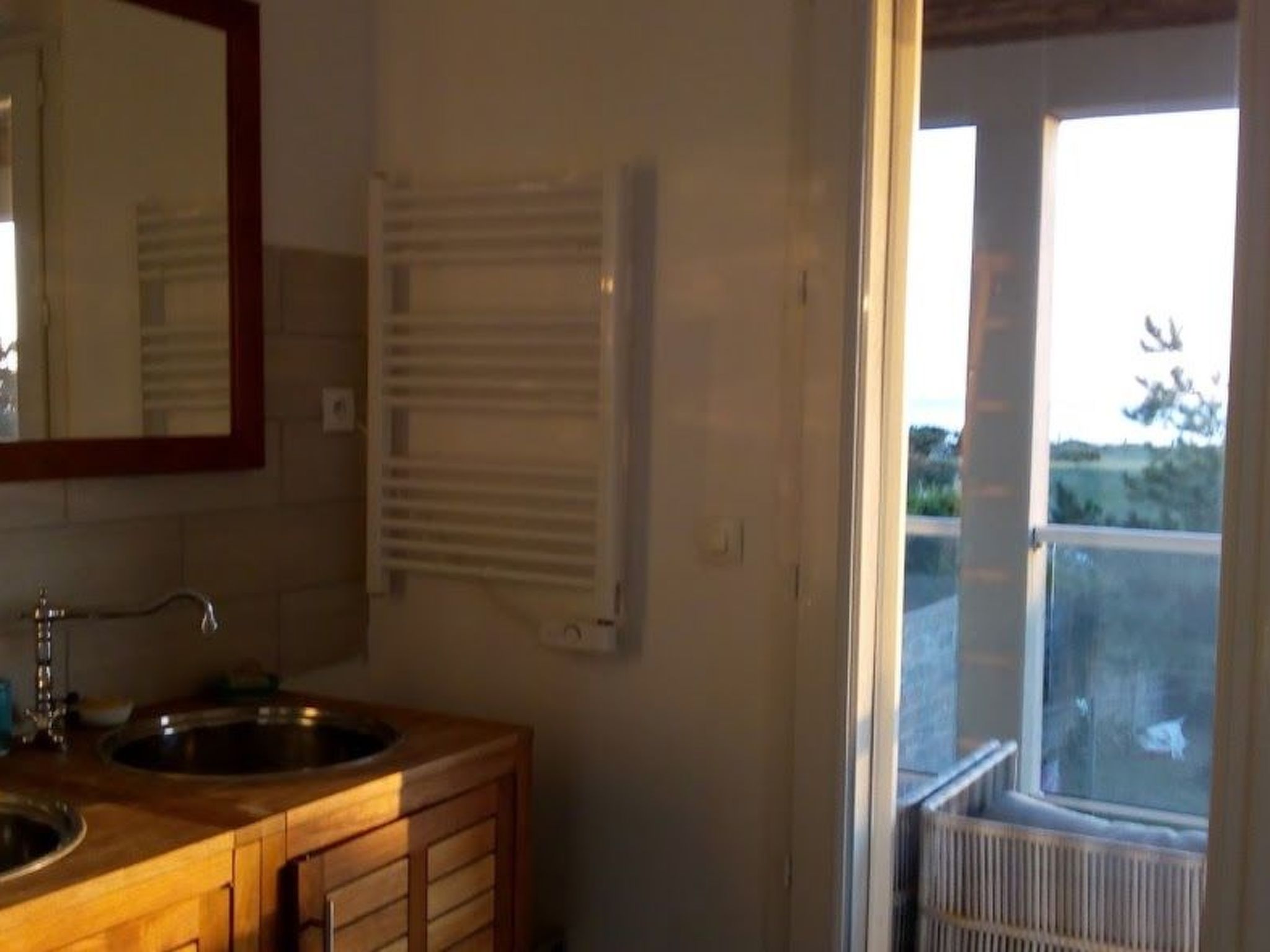 Robinson-Villa mit Meerblick, 50m vom Strand entfernt-Binnen