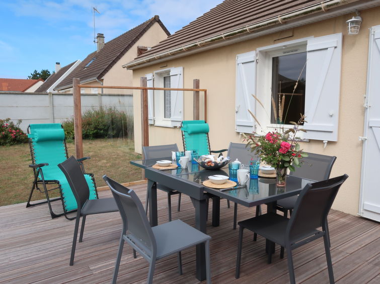 Search and Stay destination Port-Bail-sur-Mer, Normandie - France from AU$ 156. Valentina