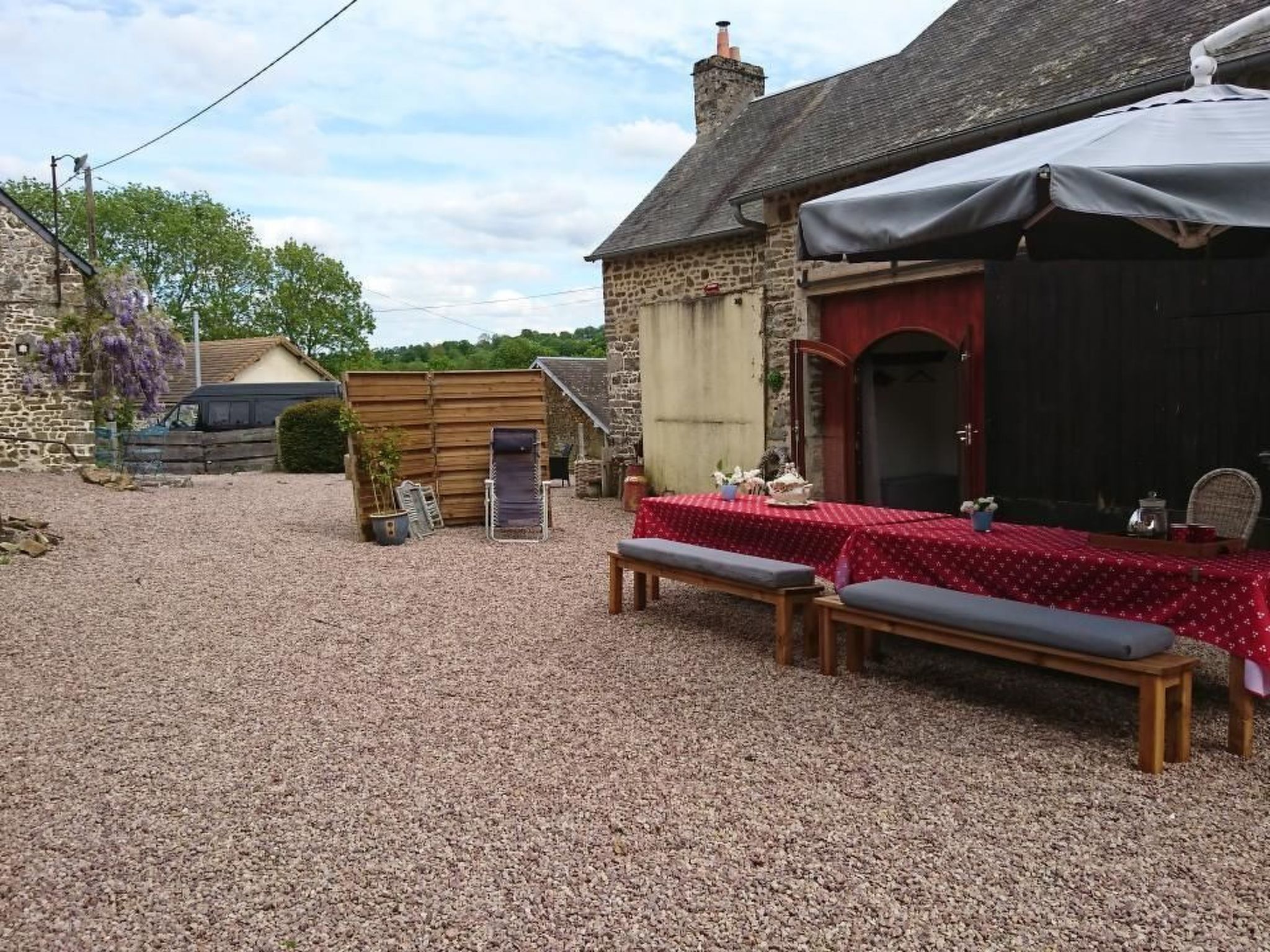 Vakantiehuis met omheinde tuin in Putanges (Frankrijk) 1 hond is welkom