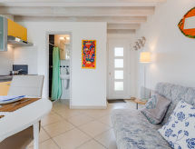 Knus vakantiehuis direct aan zee in Surville, op 50 meter van het strand - thumbnail 4