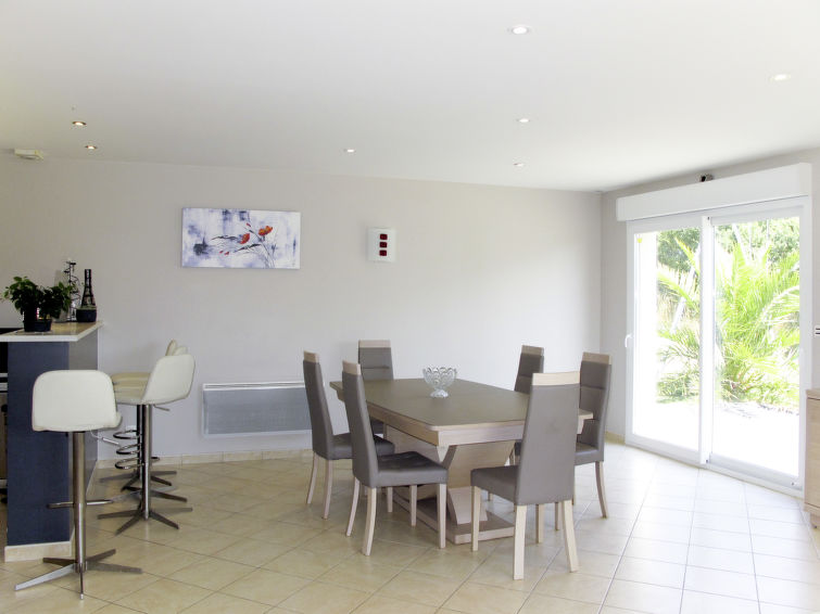 Search and Stay destination La Haye, Normandie - France from AU$ 193. les Dunes du Havre (SVI401)