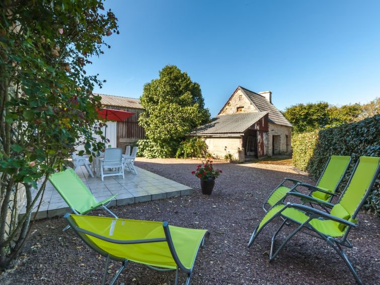 Search and Stay destination Biniville, Normandie - France from AU$ 182. Les Chardonnets (BNV400)