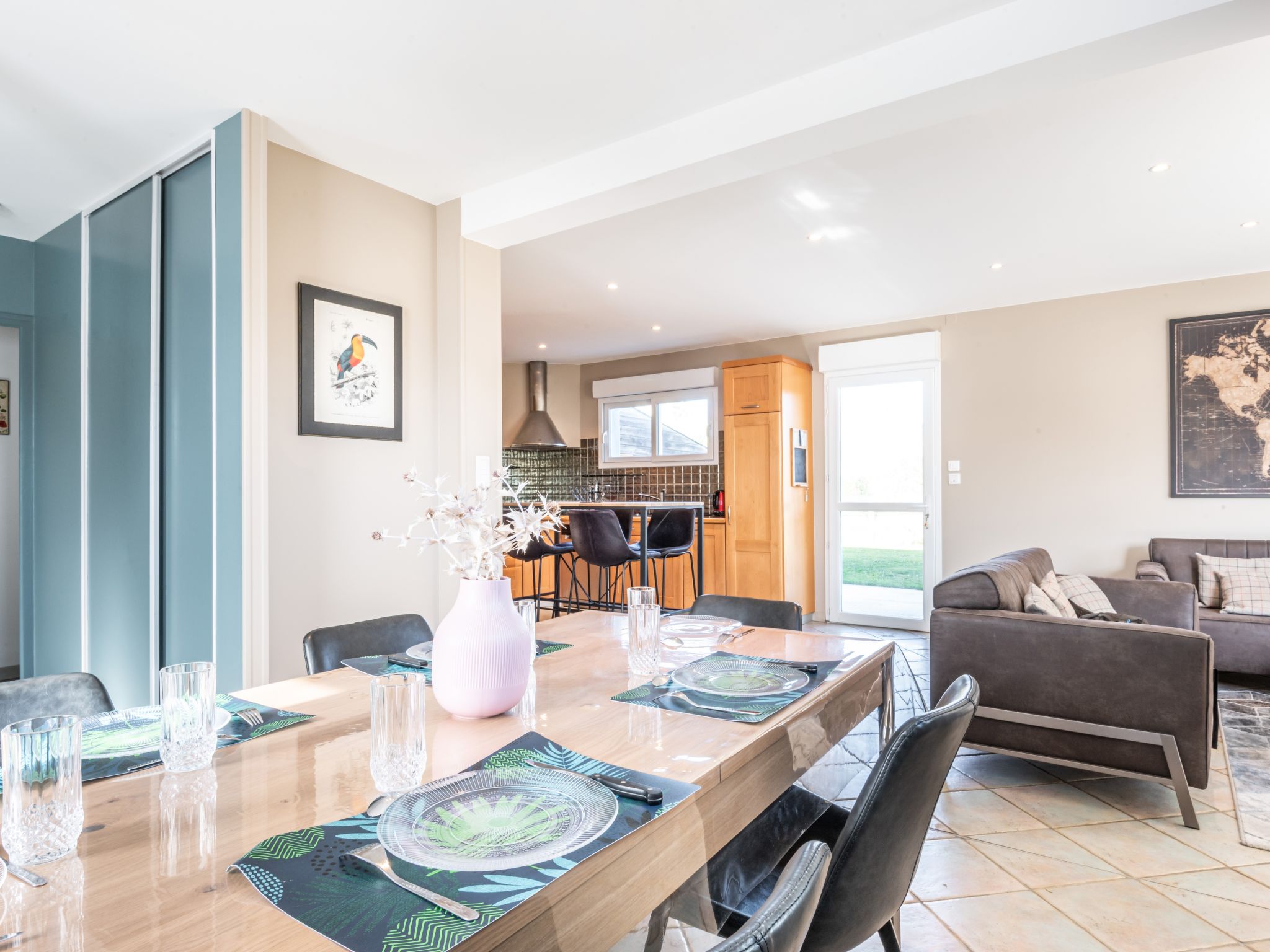 Kitchen / Dining Room