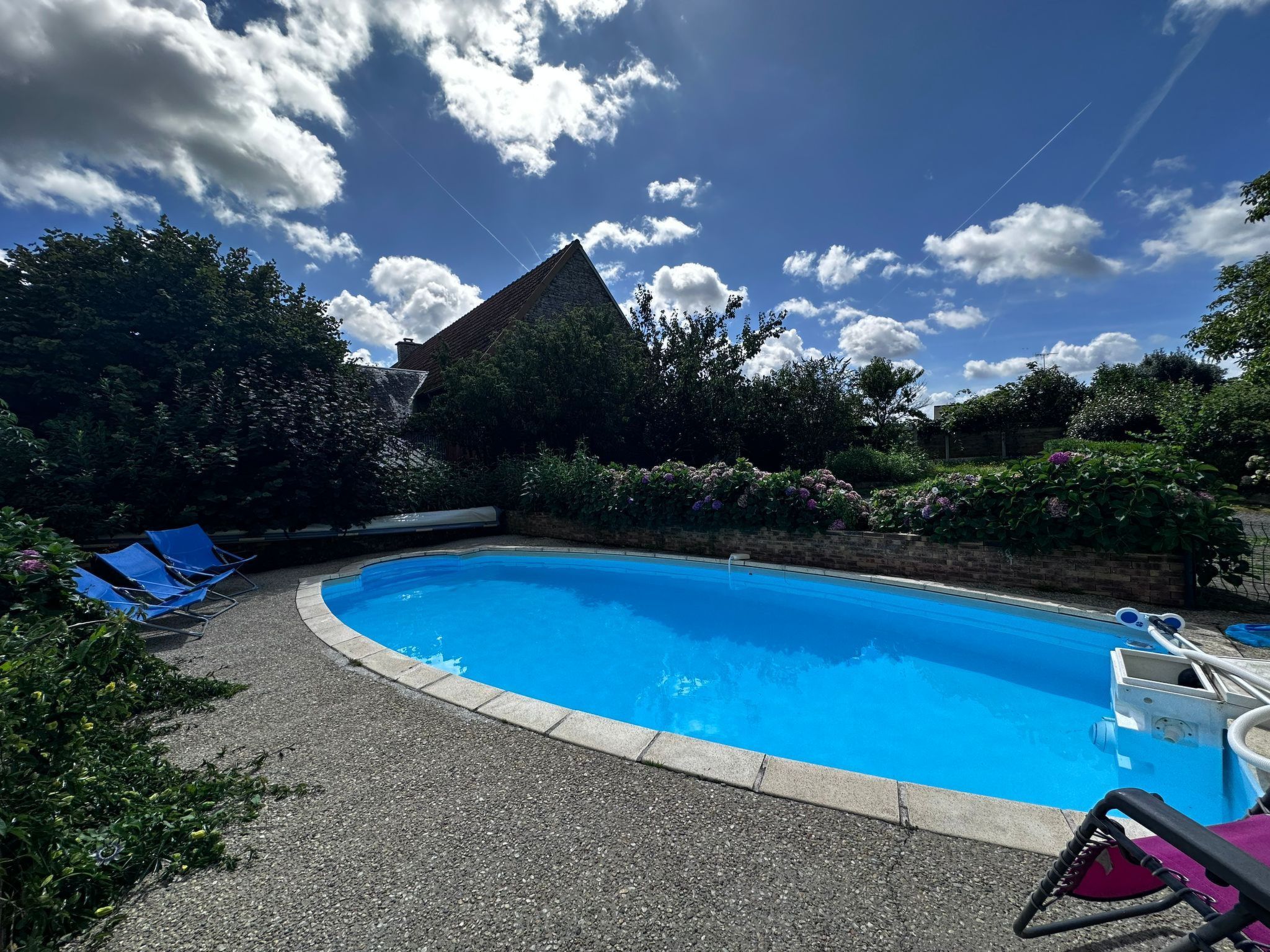 Longère mit Pool-Binnen