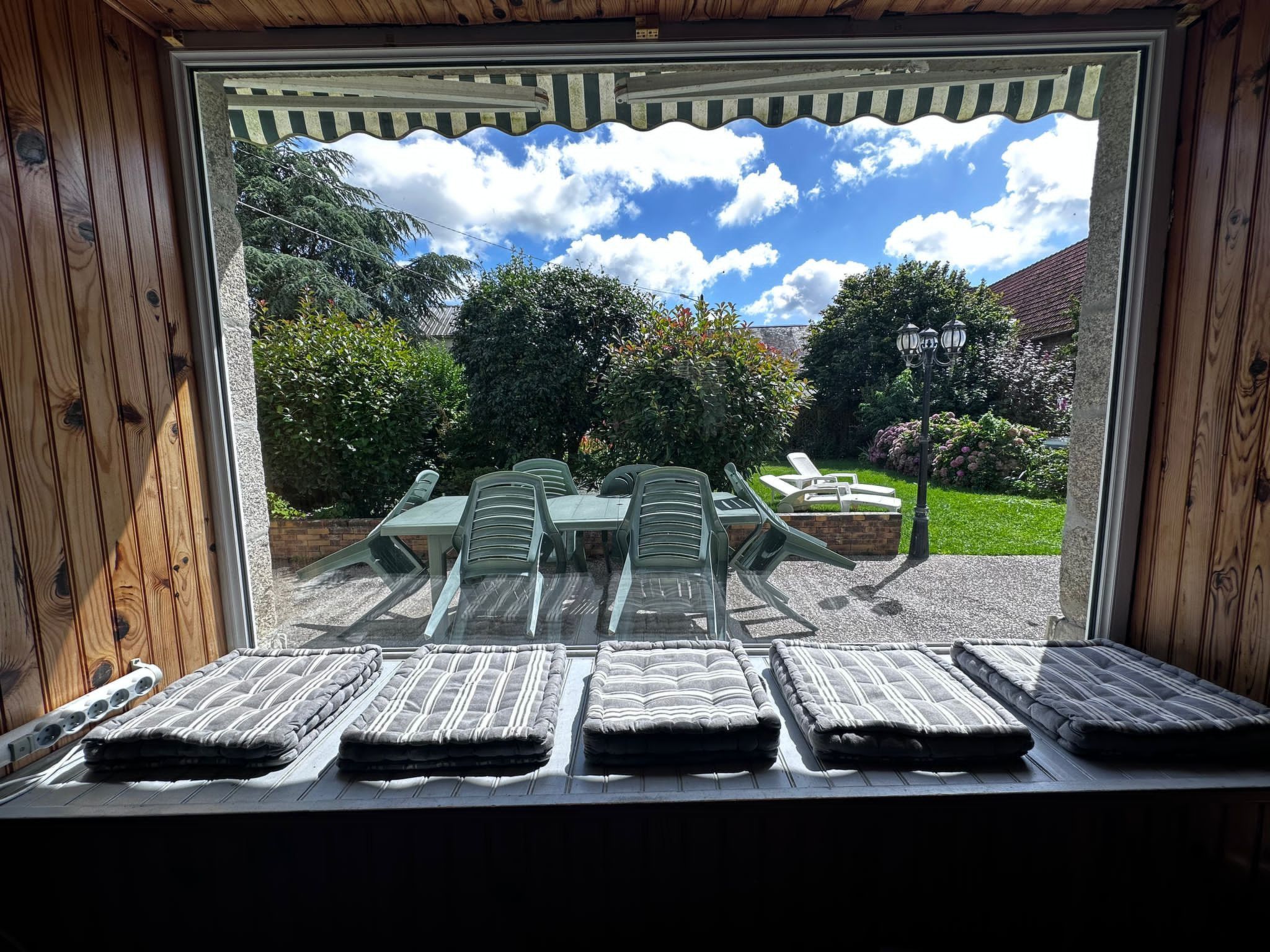 Longère mit Pool-Binnen