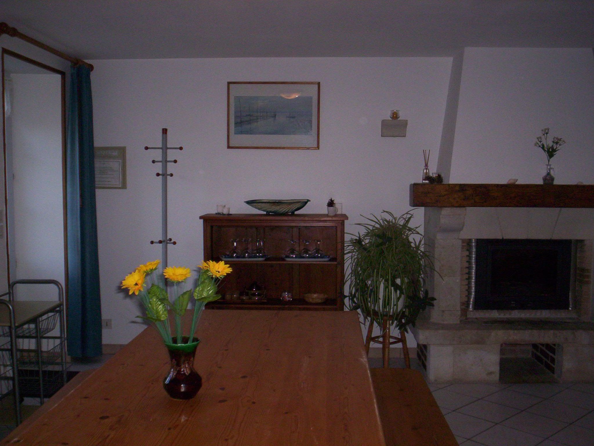 LES CHARMILLES-Inside