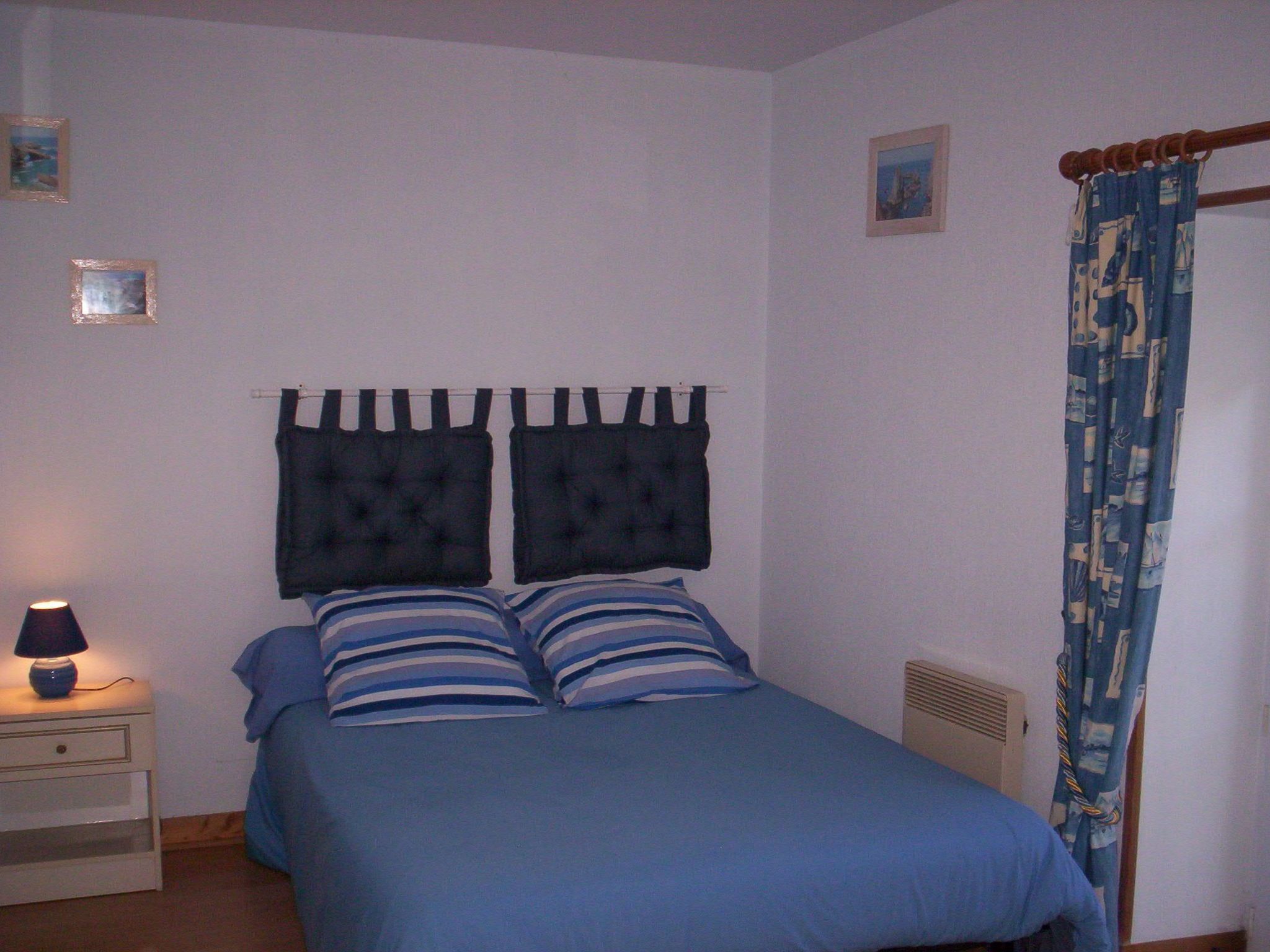 LES CHARMILLES-Inside