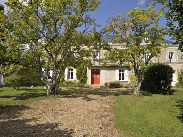 Search and Stay destination Thorigné-d'Anjou, Pays de la Loire - France from AU$ 358. Langevine