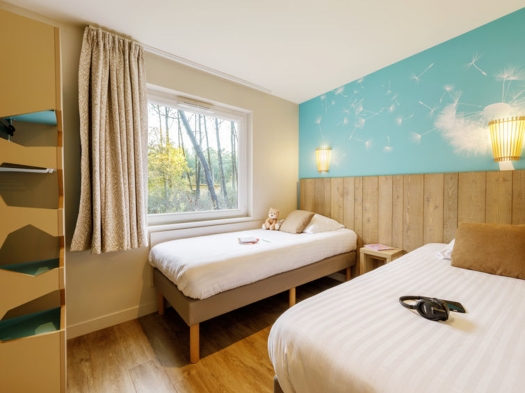 Search and Stay destination Morton, Nouvelle-Aquitaine - France from AU$ 482. Cottage Premium
