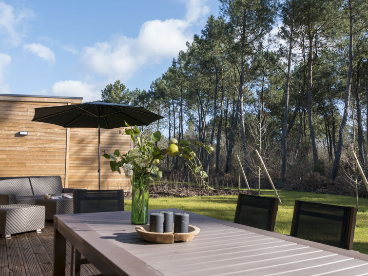 Search and Stay destination Morton, Nouvelle-Aquitaine - France from AU$ 797. Cottage VIP