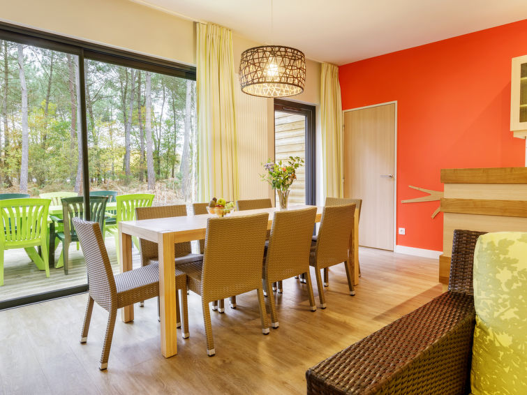 Search and Stay destination Morton, Nouvelle-Aquitaine - France from AU$ 694. Cottage Comfort