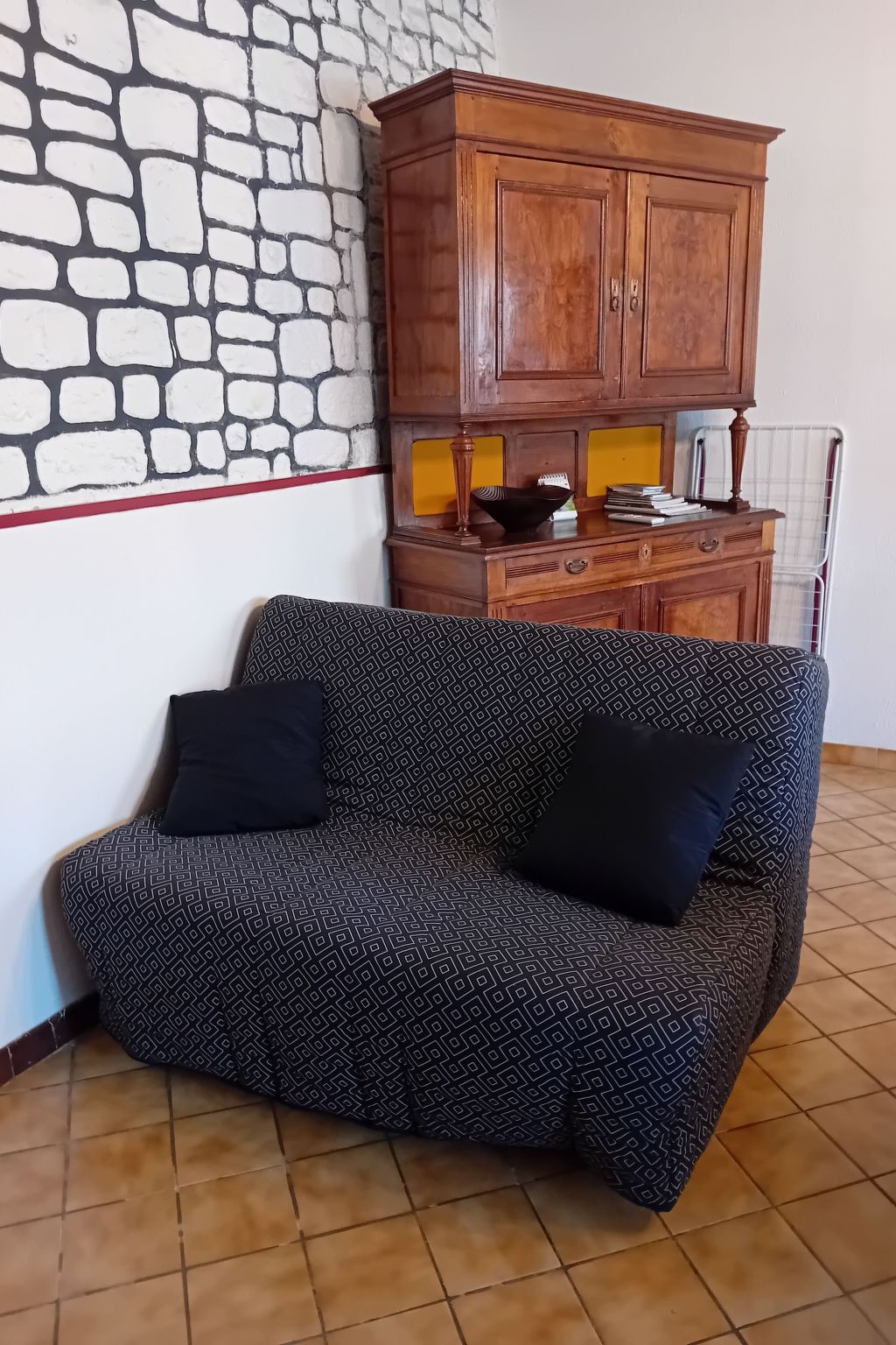 Steinhaus Ardenne in Fontenay-le-Comte-Image-tags.info