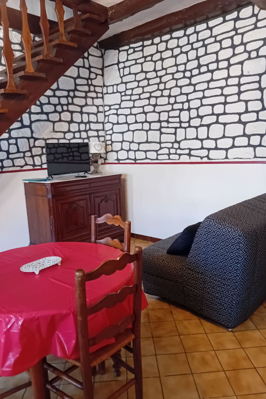 Steinhaus Ardenne in Fontenay-le-Comte-Image-tags.info